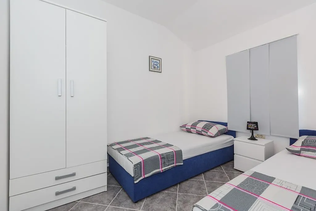 Apartments Viljac Trogir