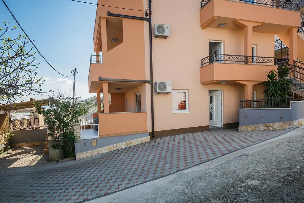 Apartments Viljac Trogir