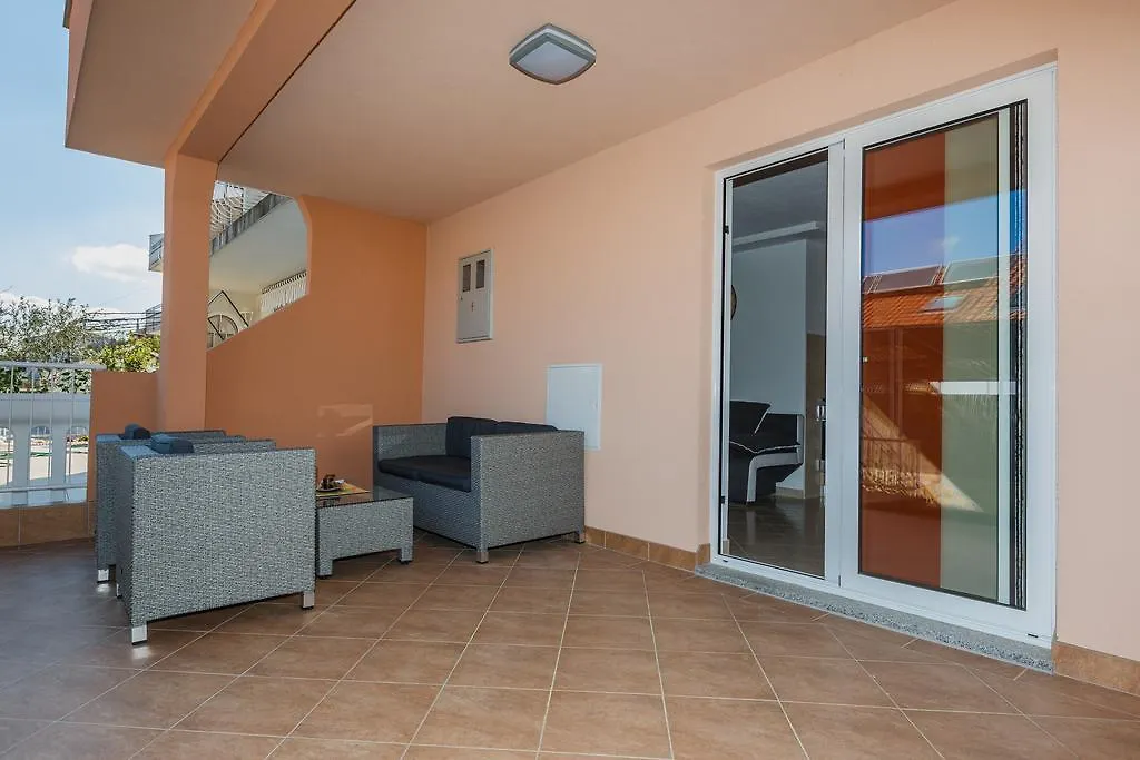 Apartments Viljac Trogir